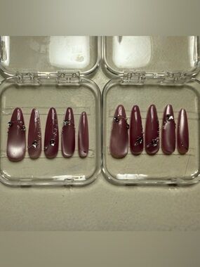 Elegant Purple Press-On Nails with Rhinestones
